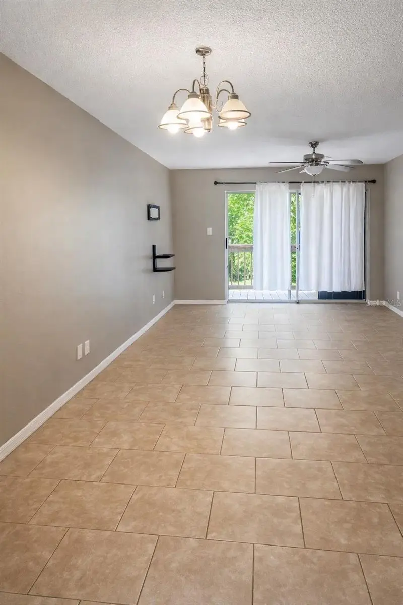 7520 Needle Leaf Place #40, Tampa, FL 33617 - Image #2