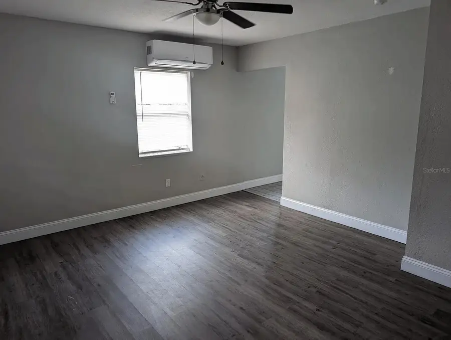 303 E Hydrangia Street, Tampa, FL 33612 - Image #3