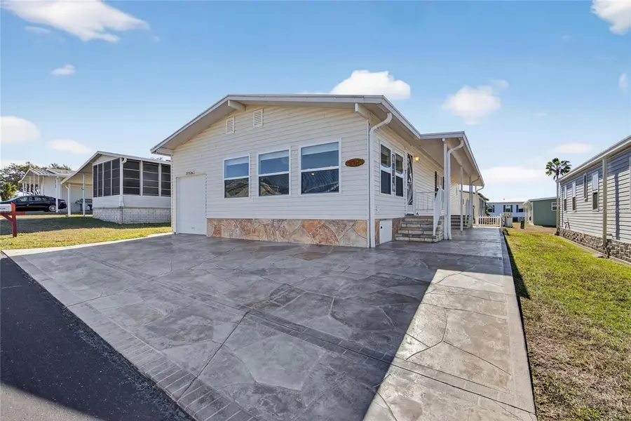 37526 Rio Lane, Zephyrhills, FL 33541 - Image #3