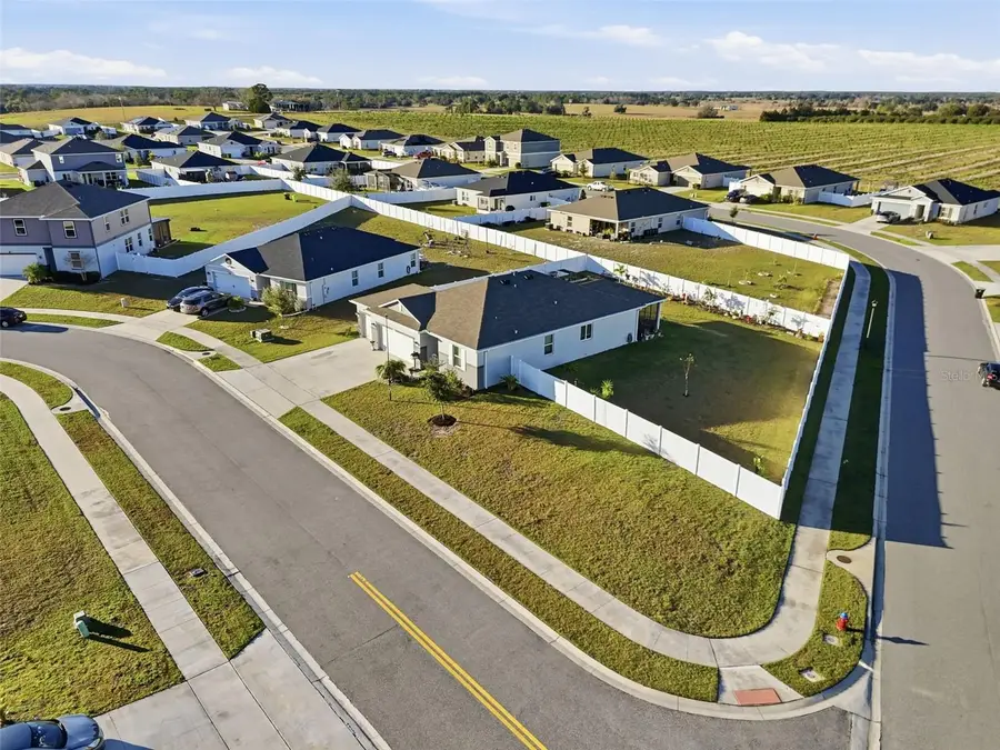 2201 Gladiolus Ln Lane, Mascotte, FL 34753 - Image #2