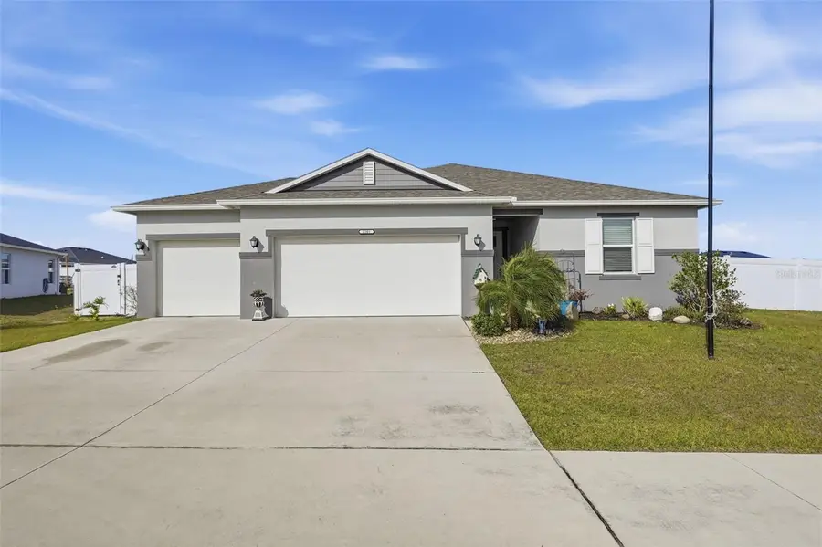 2201 Gladiolus Ln Lane, Mascotte, FL 34753 - Image #3