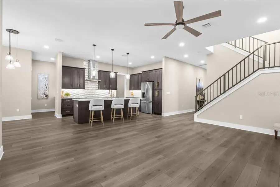 213 W Giddens Avenue, Tampa, FL 33603 - Image #2