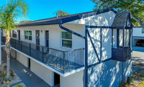 1126 King Arthur Court #418, DUNEDIN, FL 34698