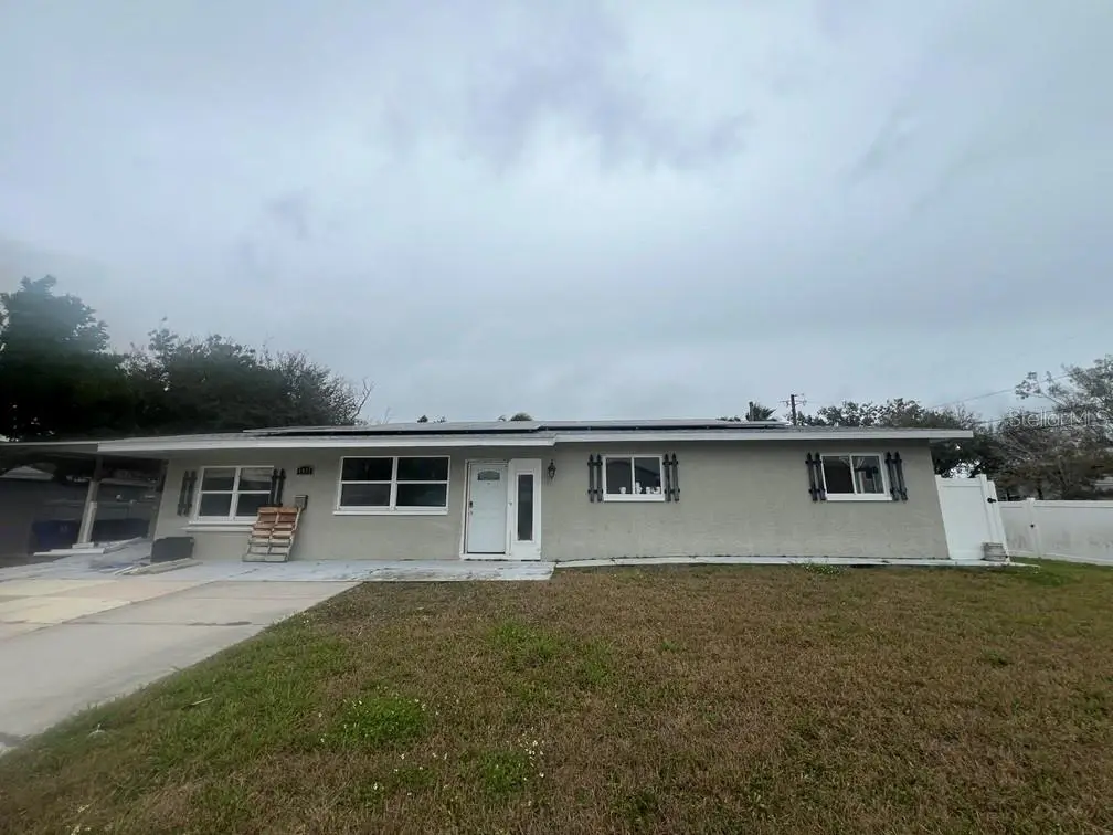 4811 Chancellor Street Ne, Saint Petersburg, FL 33703 - Image #1