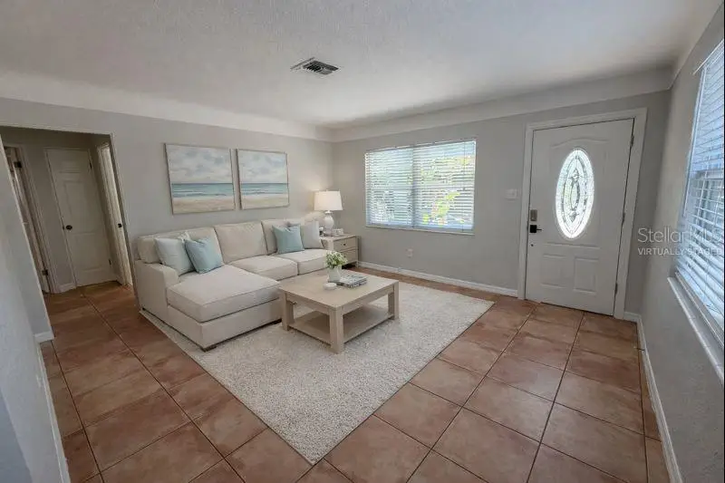 5721 10th Avenue N, Saint Petersburg, FL 33710 - Image #3