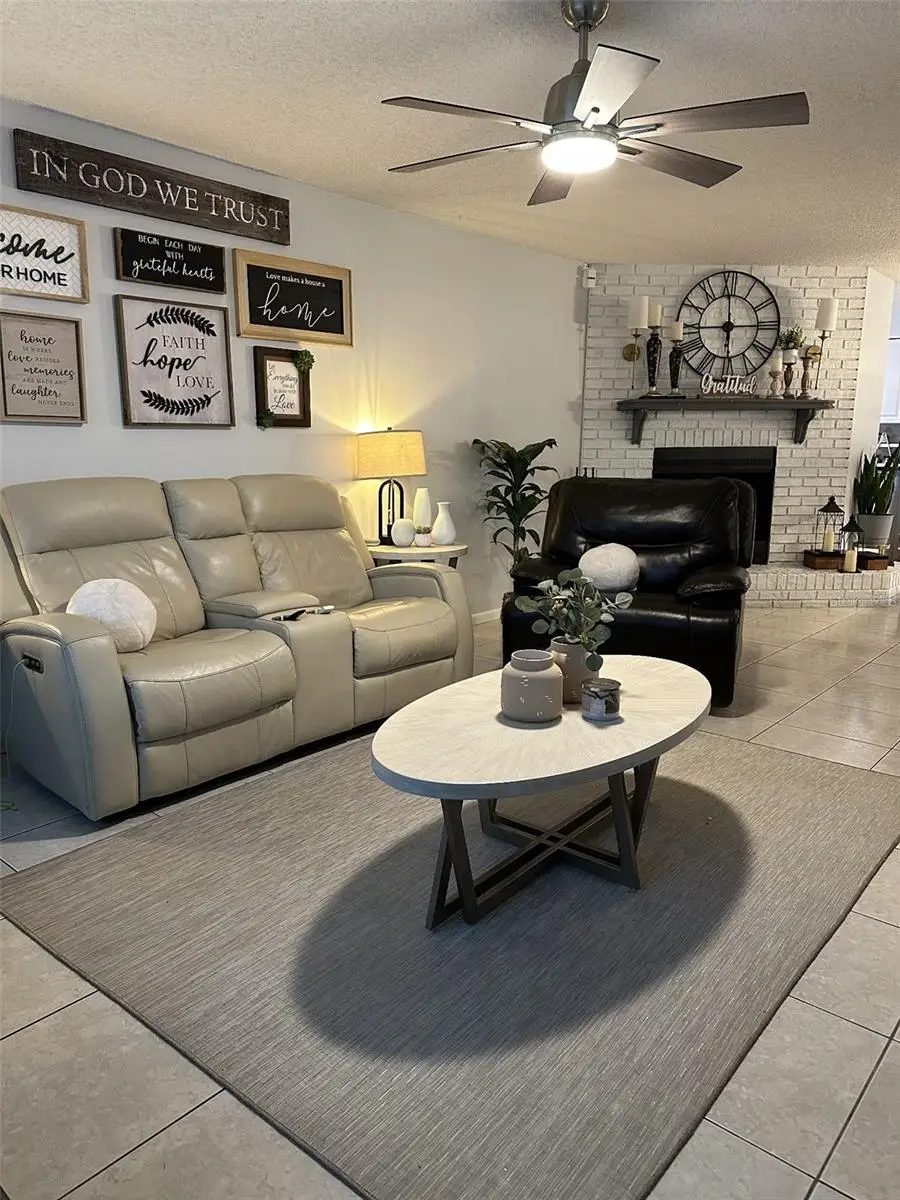 2338 Ridgeview Drive, Lakeland, FL 33810 - Image #2