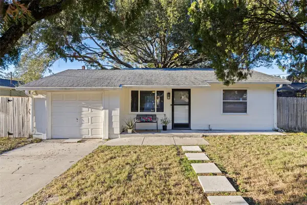 129 NW Lincoln Circle N, ST PETERSBURG, FL 33702