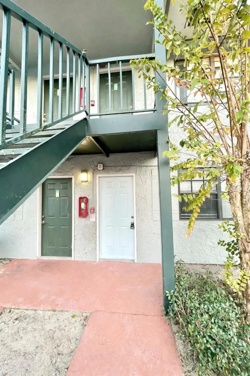 12407 Oak Cedar Place #101, Tampa, FL 33612 - Image #2