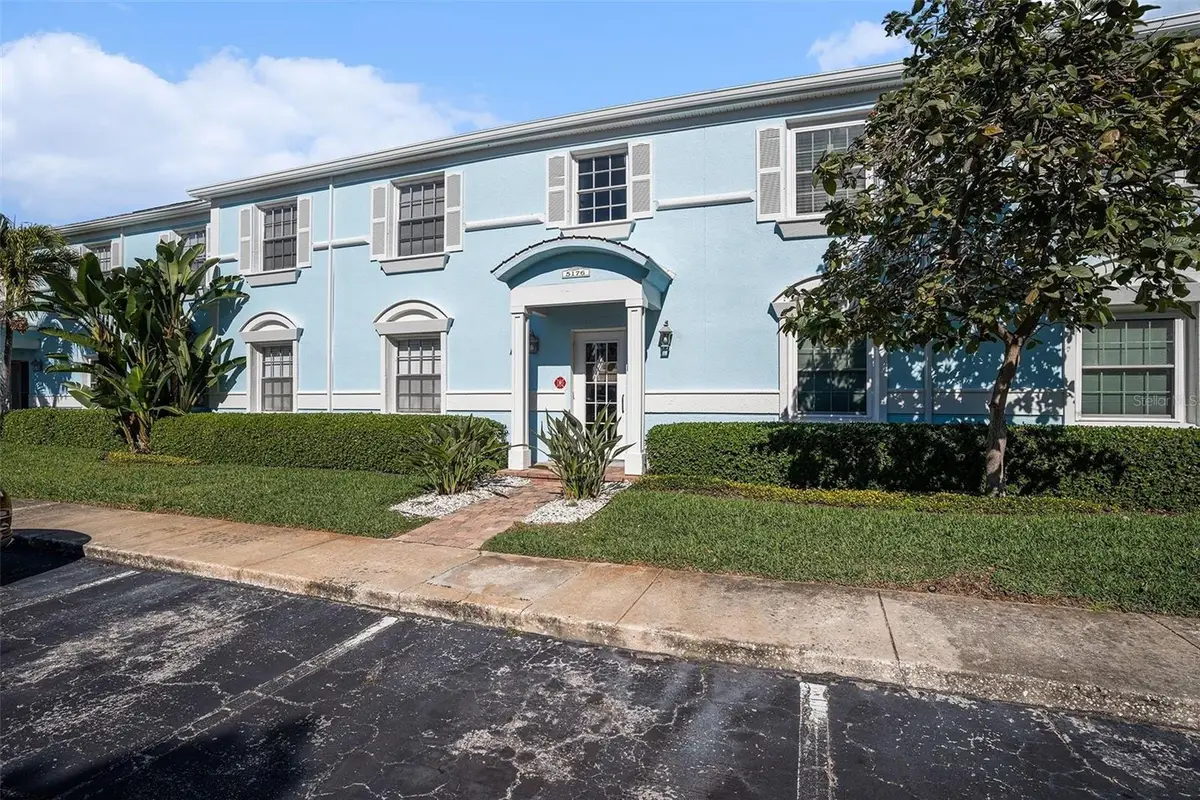 5176 Salmon Drive Se #D, Saint Petersburg, FL 33705 - Image #1