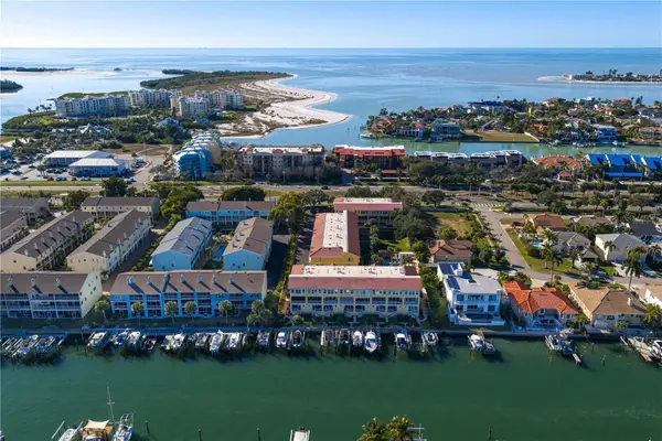 1067 Pinellas Bayway S, ST PETERSBURG, FL 33715