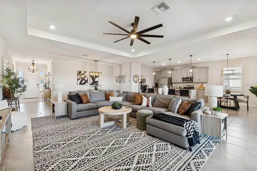 9882 Shoreline View Way, Wesley Chapel, FL 33545 - Image #3