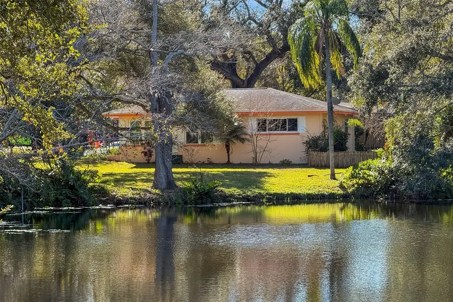 546 Forest Parkway E, Largo, FL 33771 - Image #2