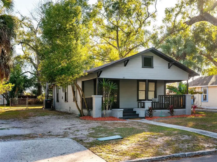 211 E Cluster Avenue, Tampa, FL 33604 - Image #2