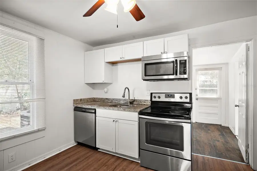 211 E Cluster Avenue, Tampa, FL 33604 - Image #3