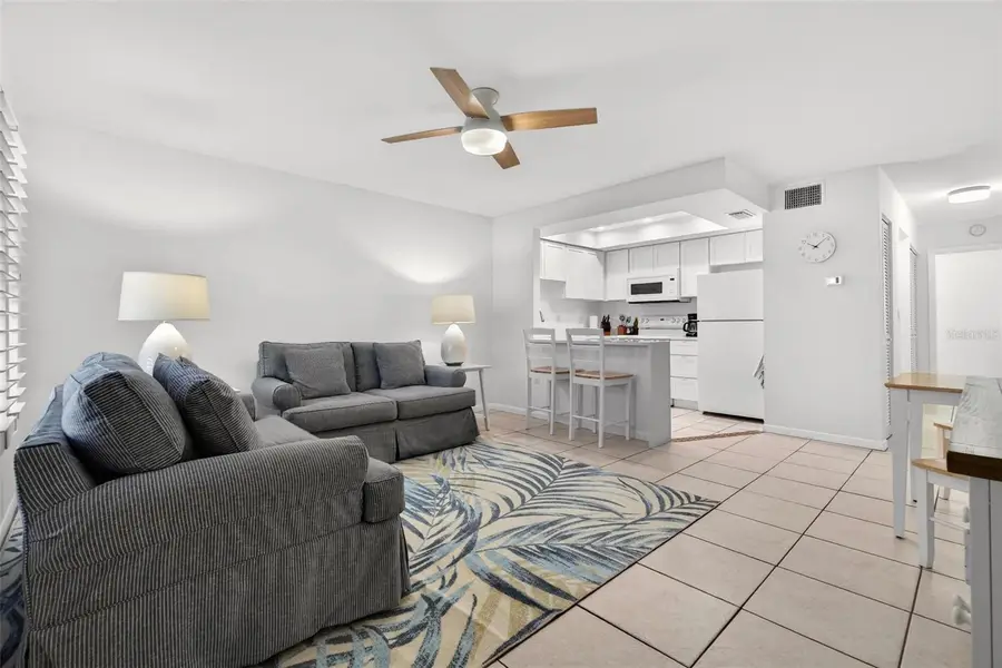 680 71st Avenue #5, Saint Pete Beach, FL 33706 - Image #3