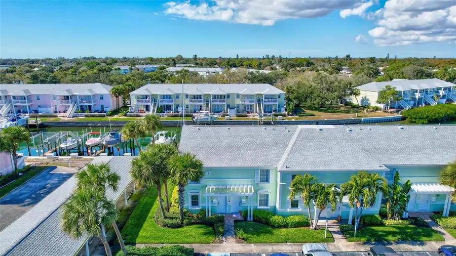 4799 Coquina Key Drive Se, Saint Petersburg, FL 33705 - Image #2