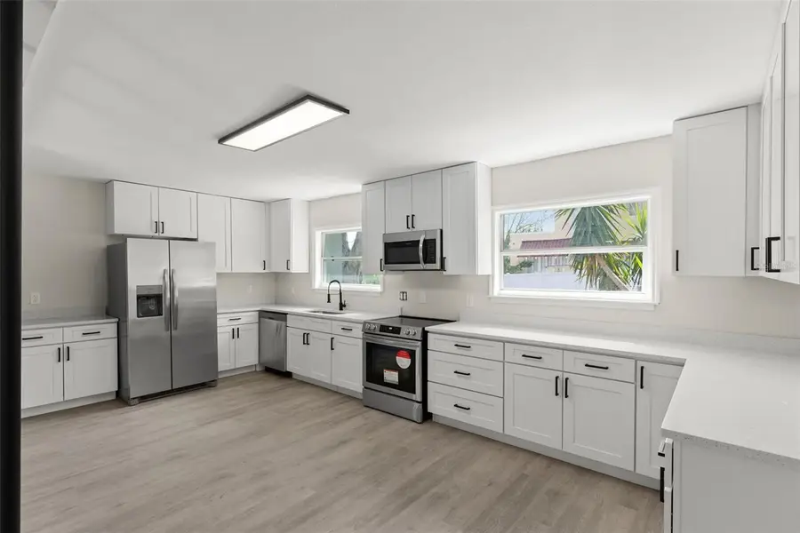 837 E Edgewood Drive, Lakeland, FL 33803 - Image #3