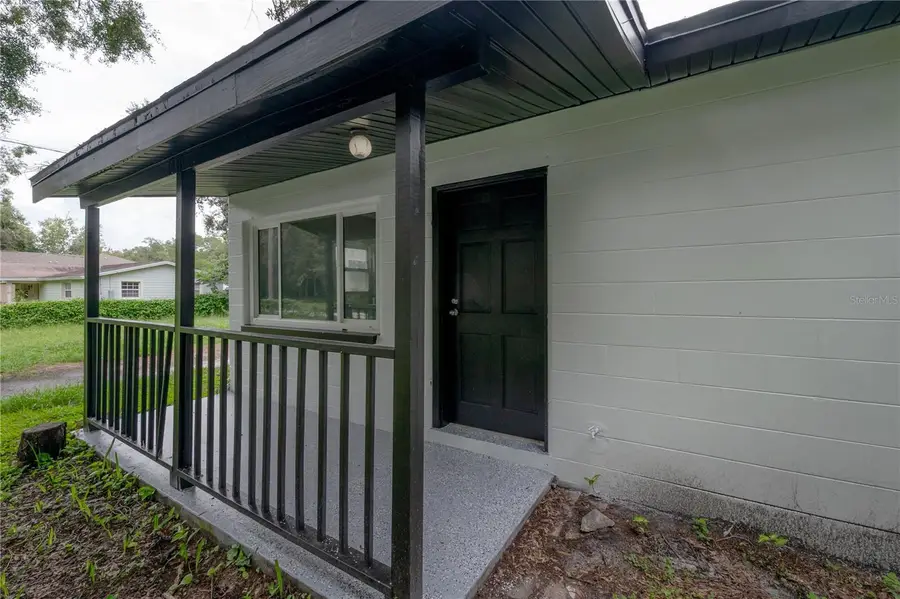 10411 N Woodmere Road, Tampa, FL 33617 - Image #2