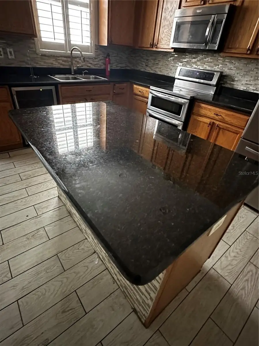 403 Thicket Crest Road, Seffner, FL 33584 - Image #2