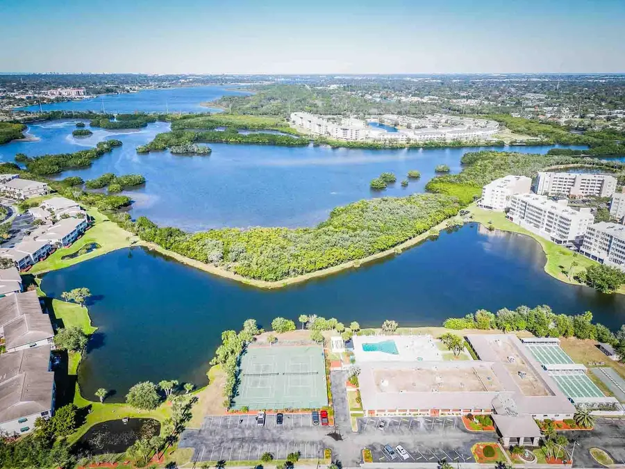 10036 63rd Avenue N #20, Saint Petersburg, FL 33708 - Image #3