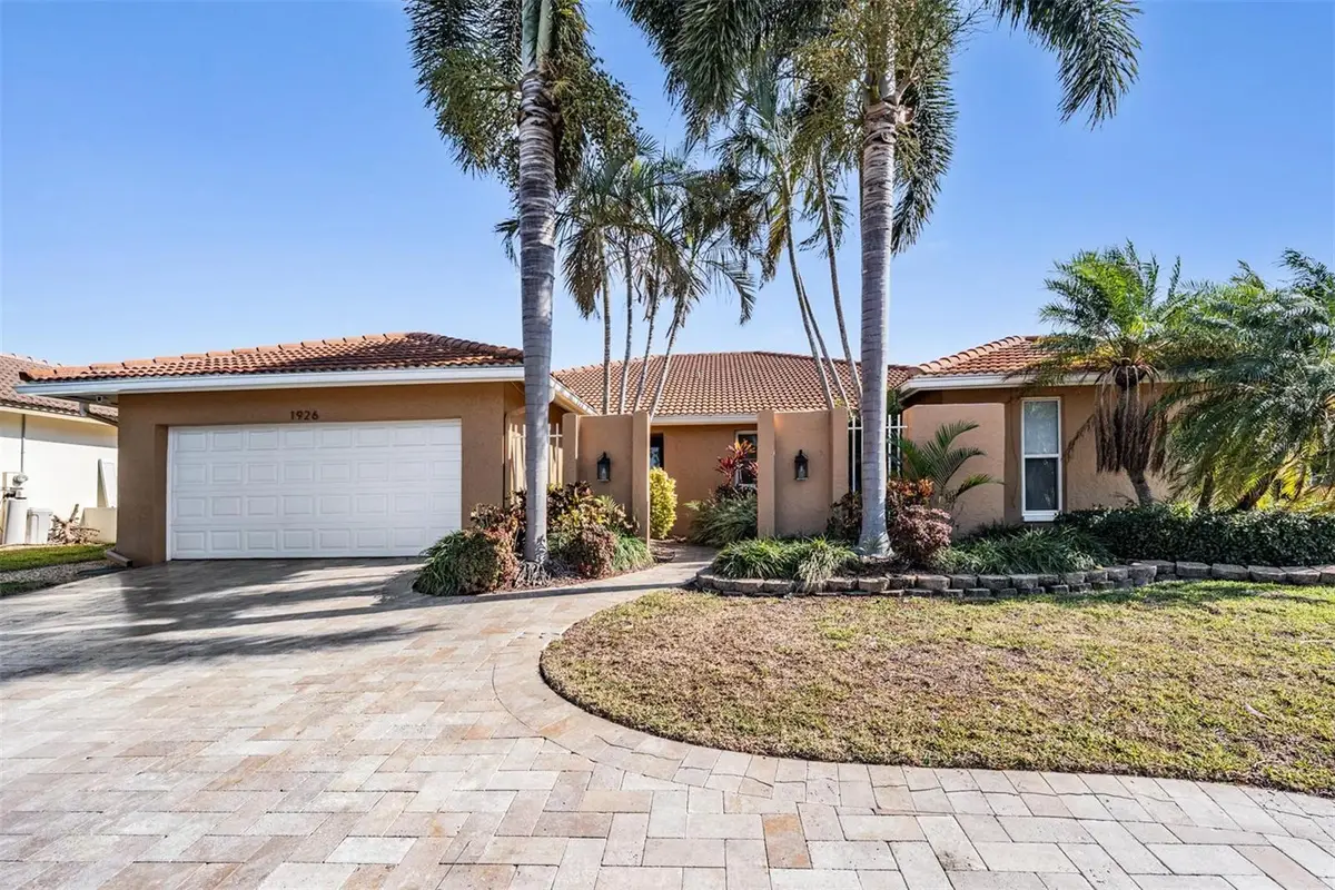 1926 Montana Avenue Ne, Saint Petersburg, FL 33703 - #1