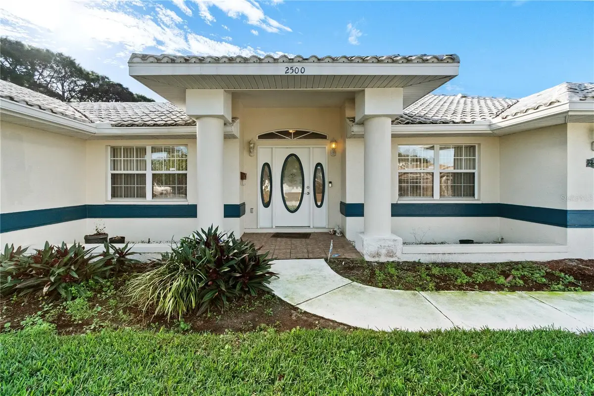2500 S 62nd Avenue, Saint Petersburg, FL 33712 - Image #1