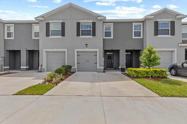 33064 Tulip Petal Lane, WESLEY CHAPEL, FL 33545