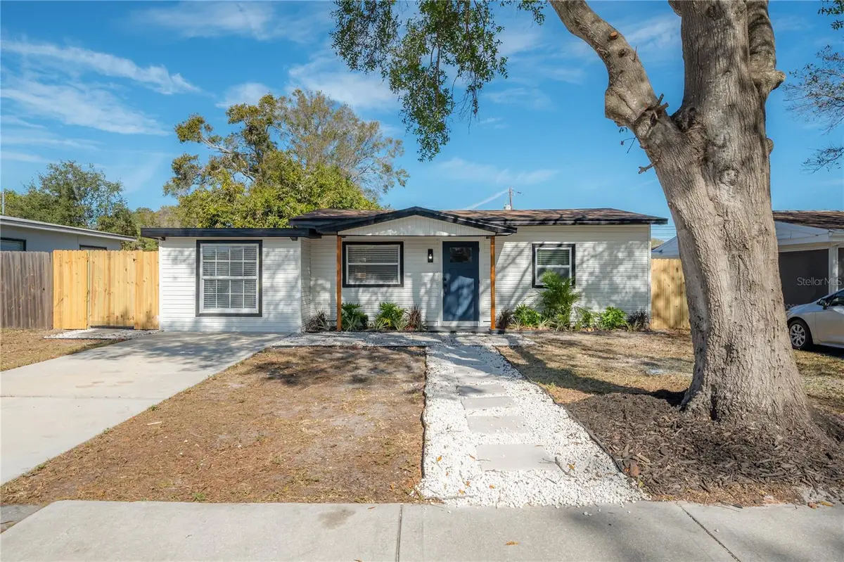 1029 57th Avenue N, Saint Petersburg, FL 33703 - Image #1