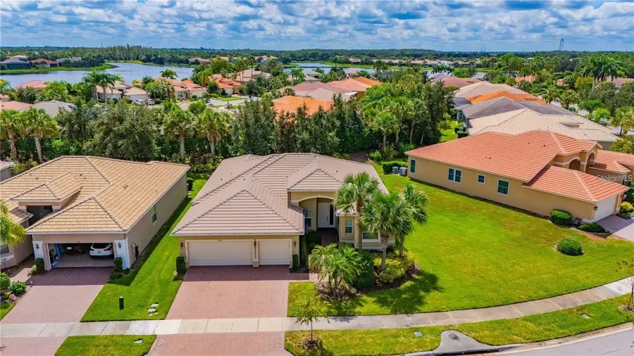 4963 Sapphire Sound Drive, Wimauma, FL 33598 - Image #2