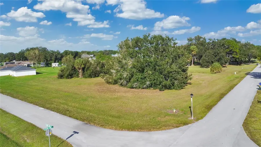 401 Cherry Tree Drive, Sebring, FL 33876 - Image #2
