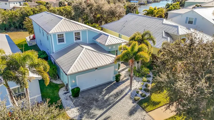 443 Bahama Grande Boulevard, Apollo Beach, FL 33572 - Image #2