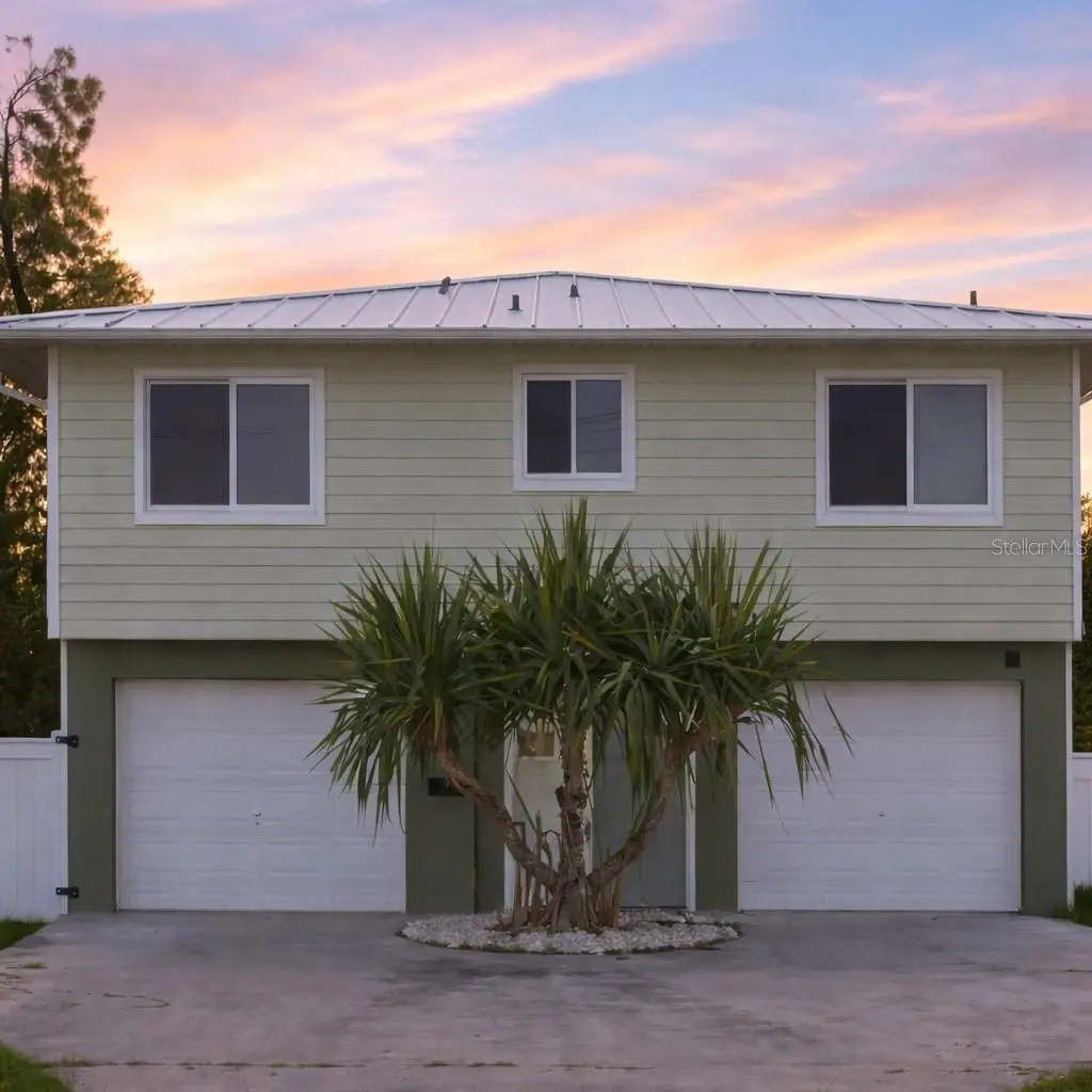 1858 Michigan Avenue Ne, Saint Petersburg, FL 33703 - Image #1