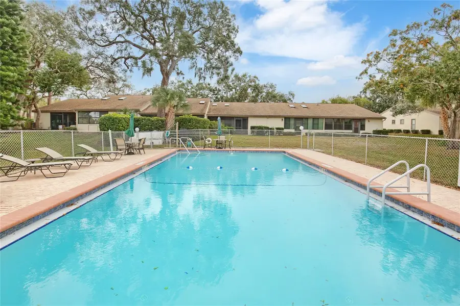 2603 Oak Circle #2603, Tarpon Springs, FL 34689 - Image #2