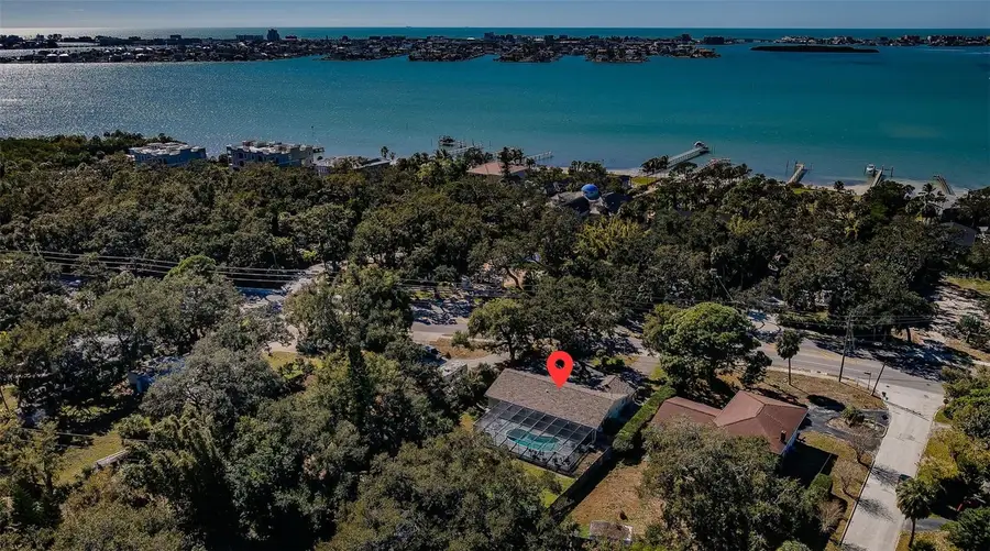 2015 Park Street N, Saint Petersburg, FL 33710 - Image #2