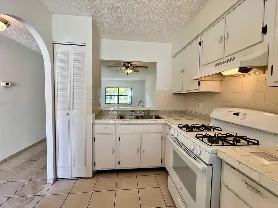 1361 Mission Hills Boulevard, Clearwater, FL 33759 - Image #3