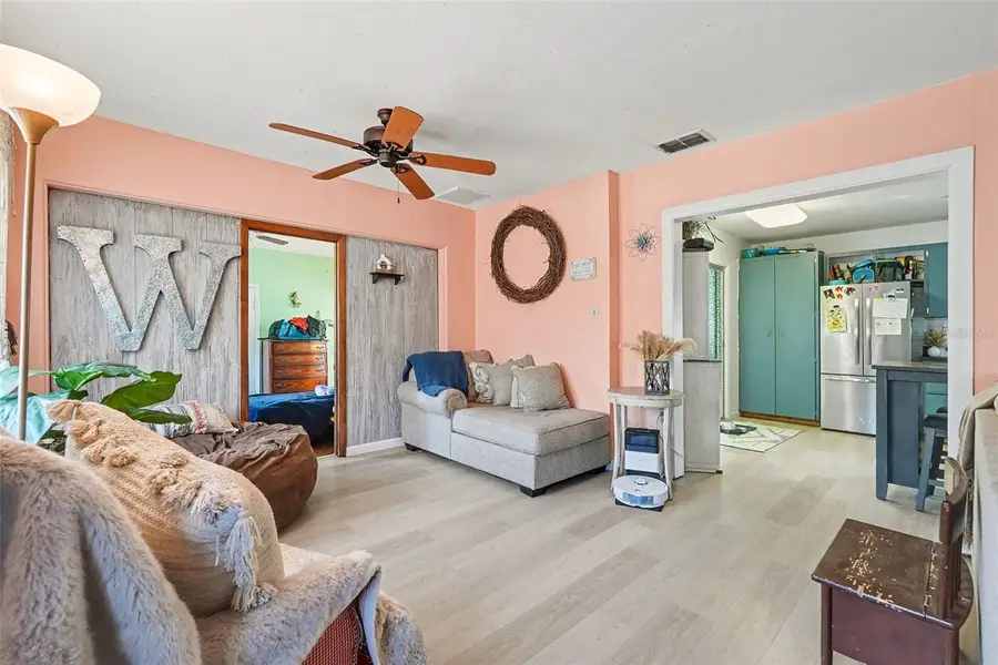 5422 Emerald Drive, Dade City, FL 33523 - Image #2