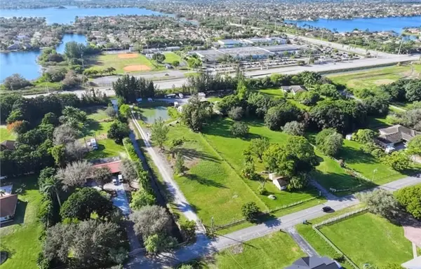 18100 SW 70th Place, SOUTHWEST RANCHES, FL 33331