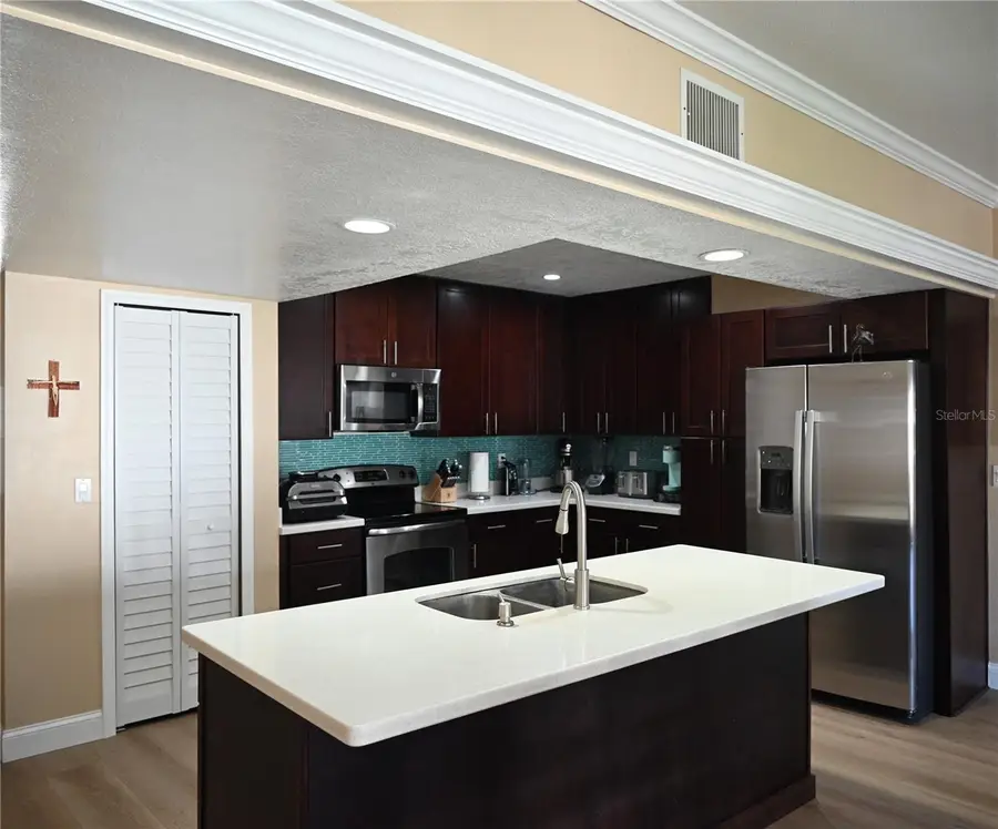 9215 Captiva Circle, Saint Pete Beach, FL 33706 - Image #3