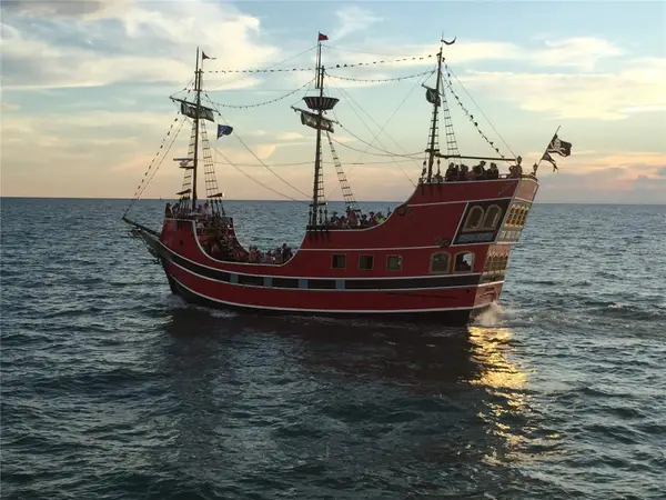 100 Bluff View Drive #604C, BELLEAIR BLUFFS, FL 33770