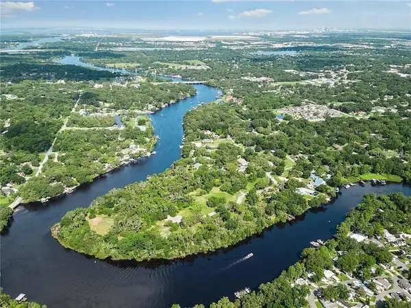 8353 Alafia Pointe Drive, RIVERVIEW, FL 33578