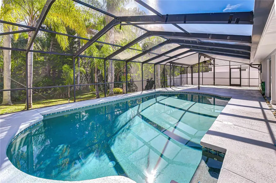 11718 Spanish Lake Drive, Tampa, FL 33635 - Image #3