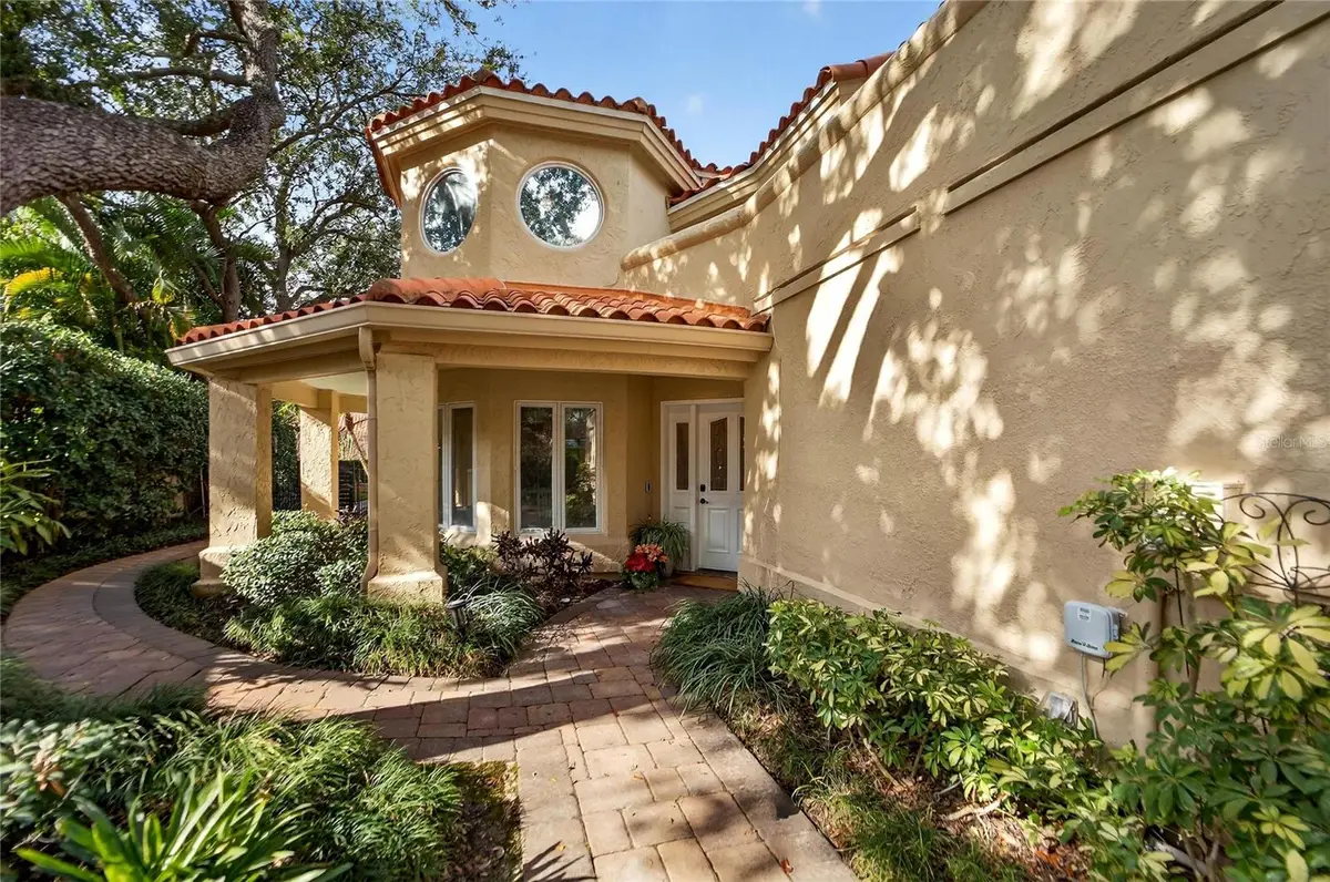 1105 Flores De Avila, Tampa, FL 33613 - Image #1