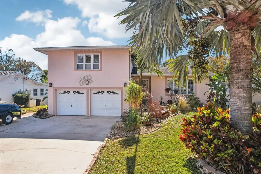 13476 Binglewood Avenue, Seminole, FL 33776 - Image #2