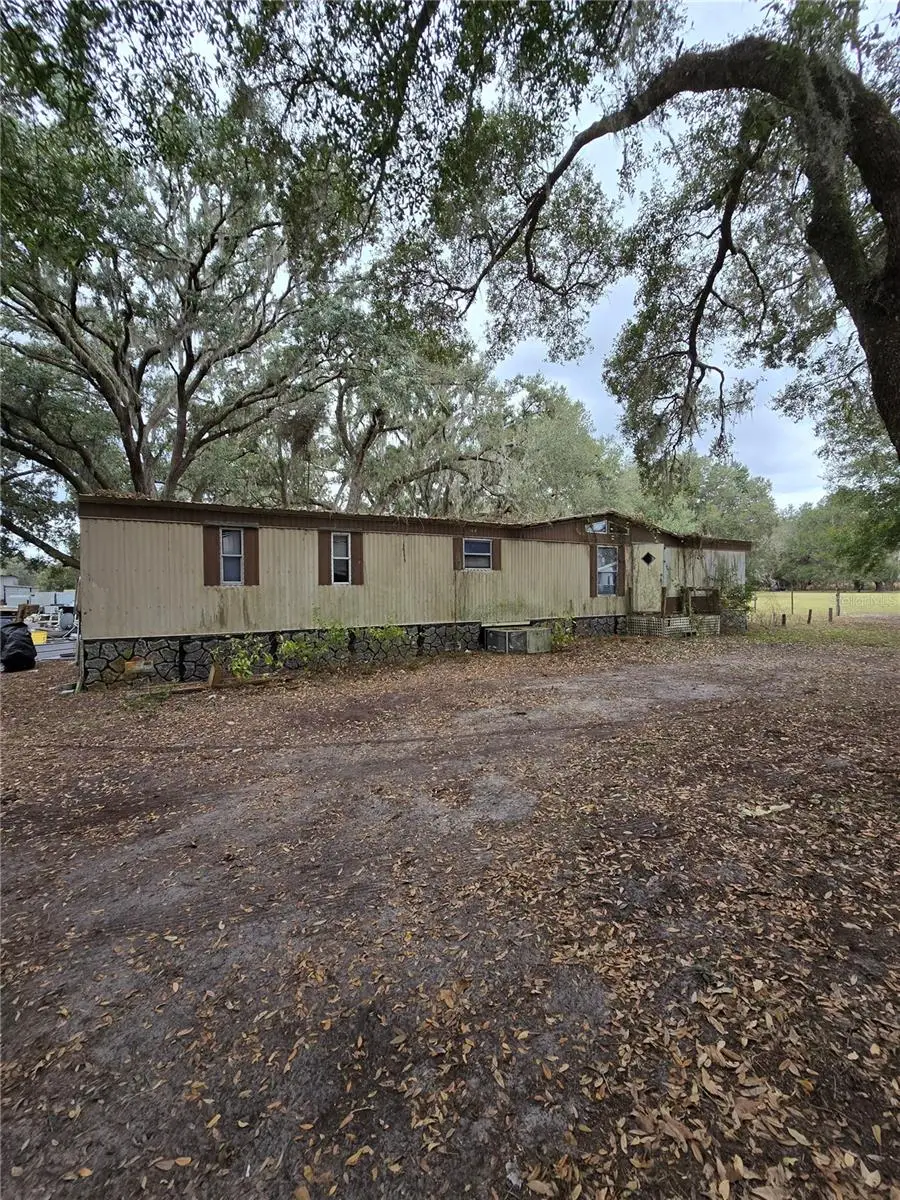 9046 SE 12th Street, Webster, FL 33597 - Image #1