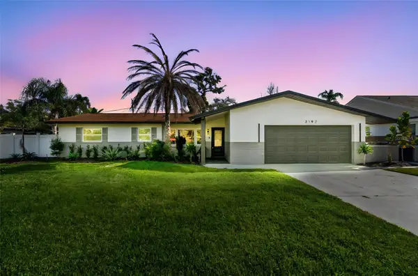 3197 Walnut Street Ne, ST PETERSBURG, FL 33704