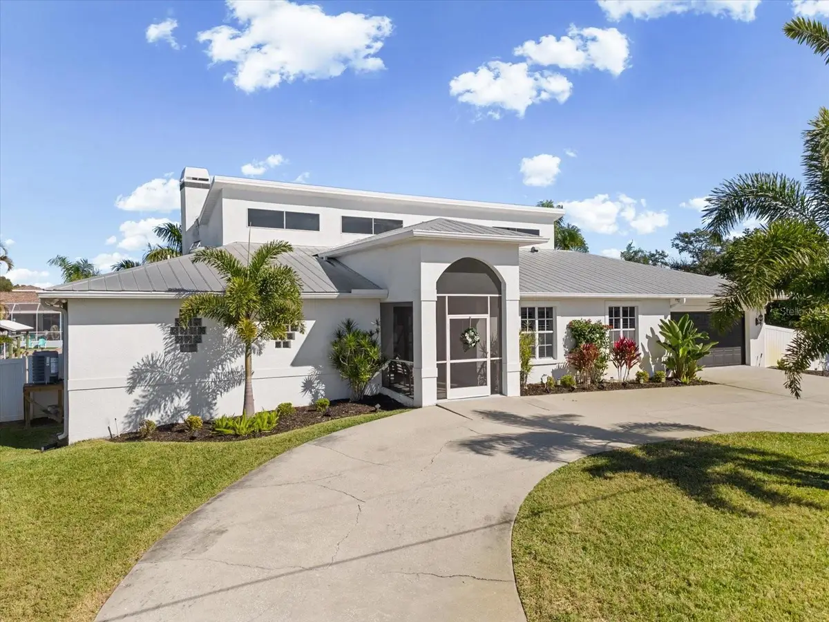 617 Kingston Court, Apollo Beach, FL 33572 - Image #1