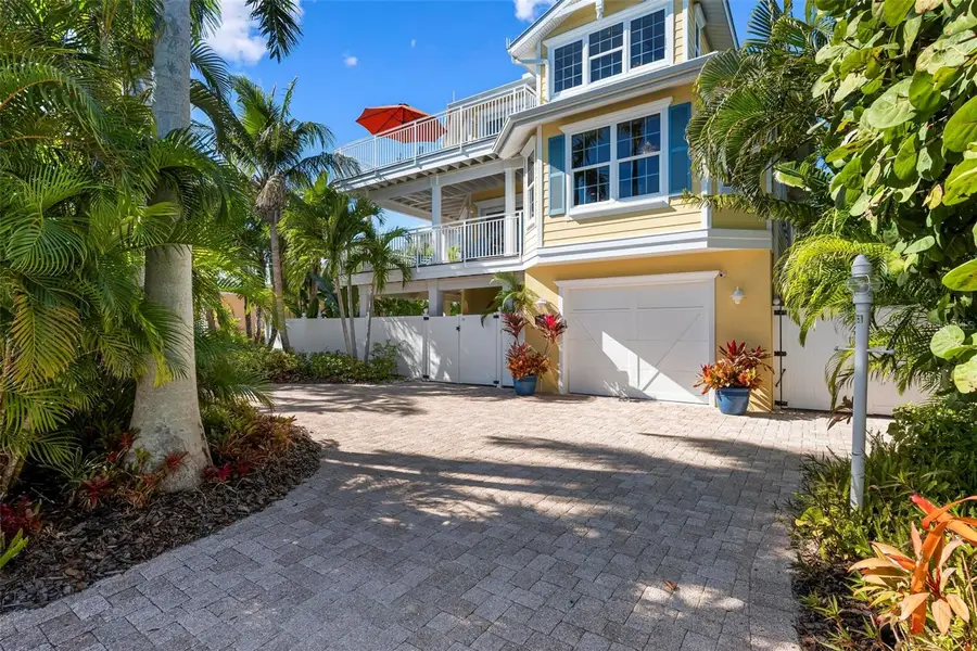 106 79th Street, Holmes Beach, FL 34217 - Image #3