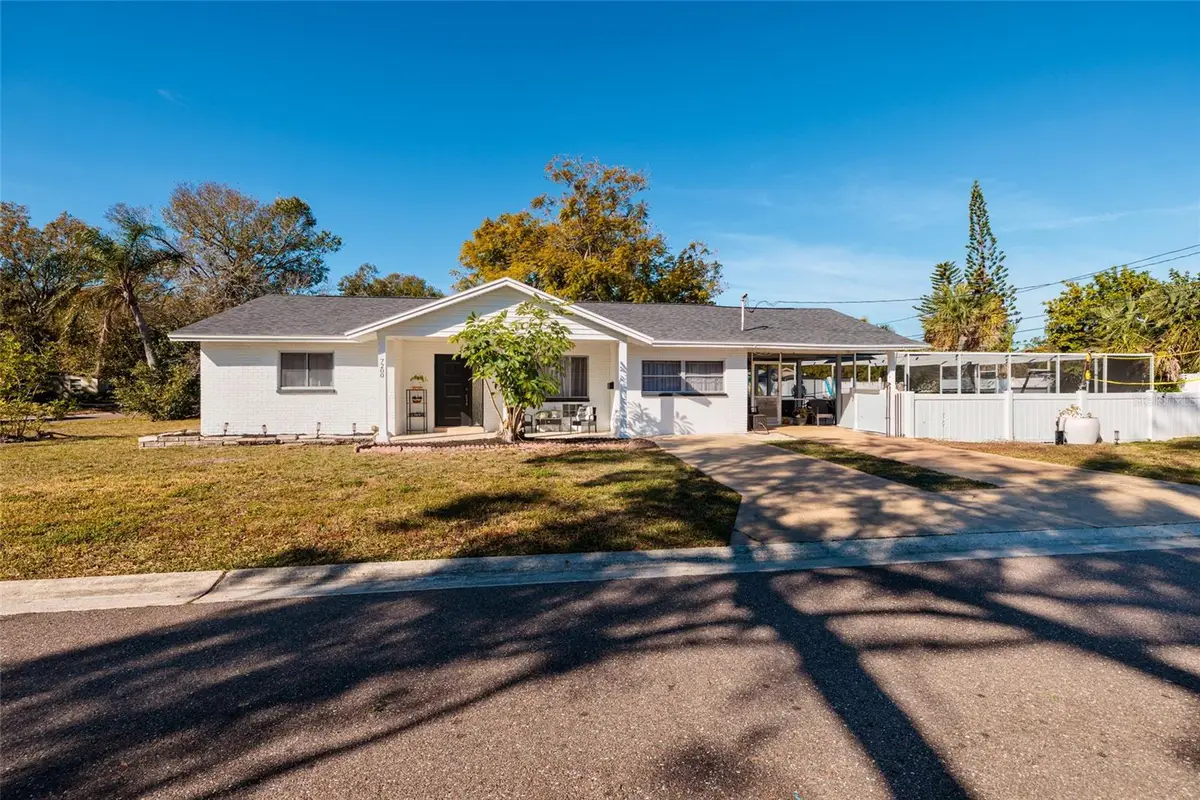 7200 7th Street N, Saint Petersburg, FL 33702 - Image #1