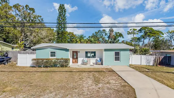 66 Lake Shore Drive, PALM HARBOR, FL 34684