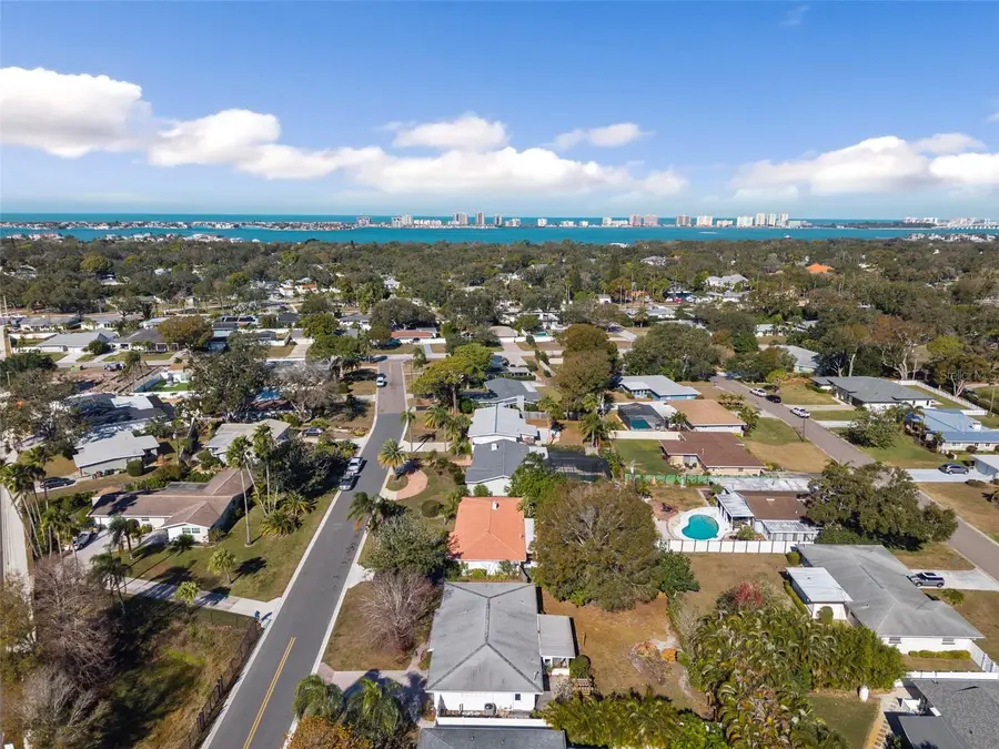 610 Palm Avenue, Belleair, FL 33756 - Image #2